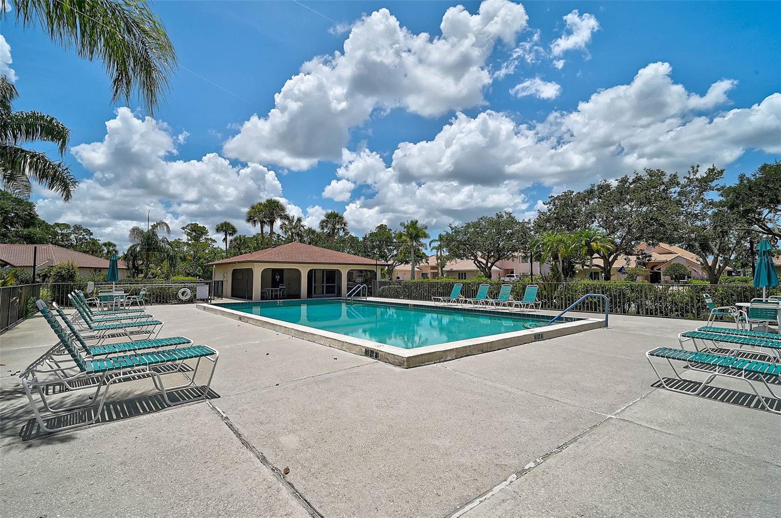 7341 GOLF POINTE CIR, SARASOTA, FL, 34243