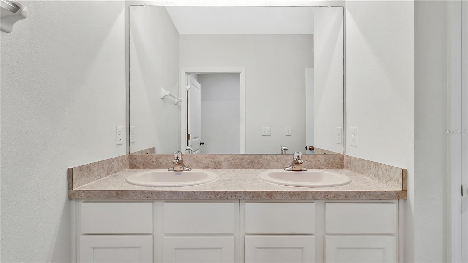 16441 LITTLE GARDEN DR, WIMAUMA, FL, 33598