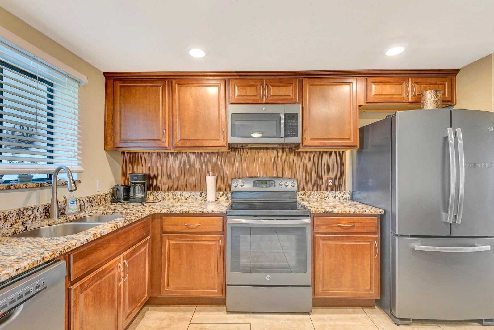 350 S POLK DR #302, SARASOTA, FL, 34236