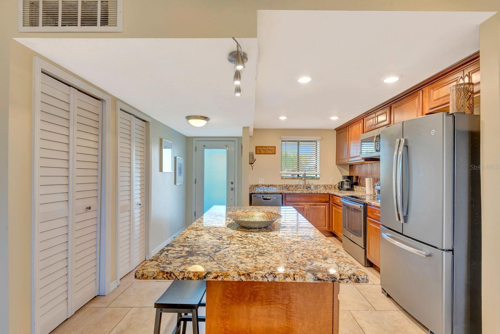 350 S POLK DR #302, SARASOTA, FL, 34236