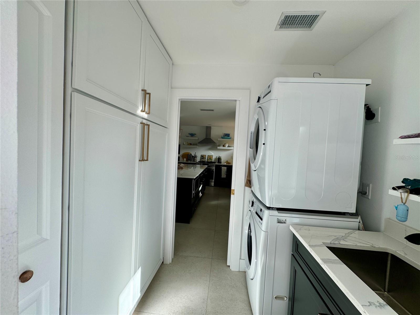 7372 MELALEUCA WAY, SARASOTA, FL, 34242