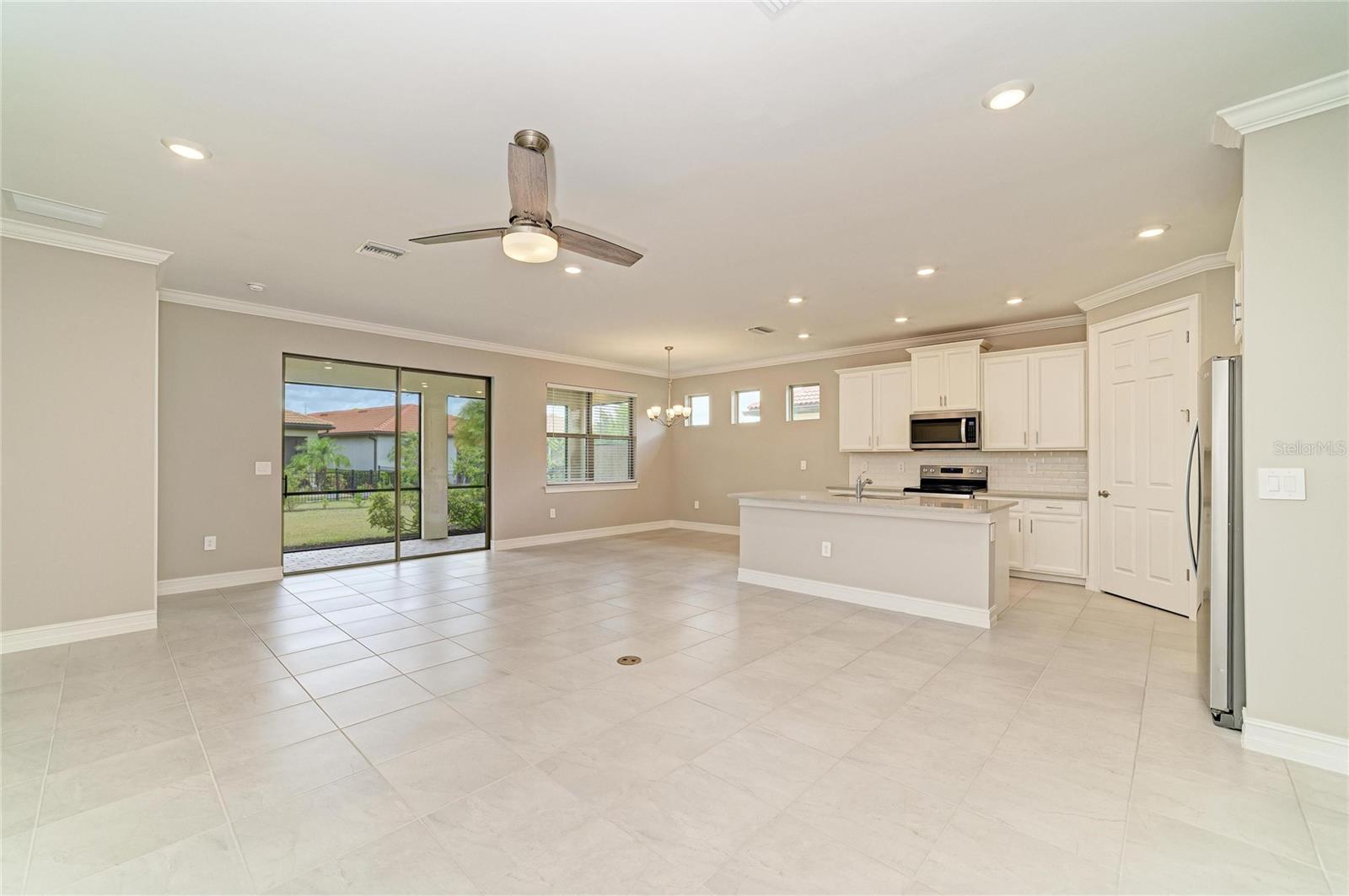 564 MARAVIYA BLVD, NOKOMIS, FL, 34275