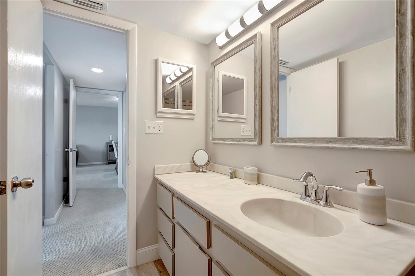 400 64TH AVE #202, ST PETE BEACH, FL, 33706