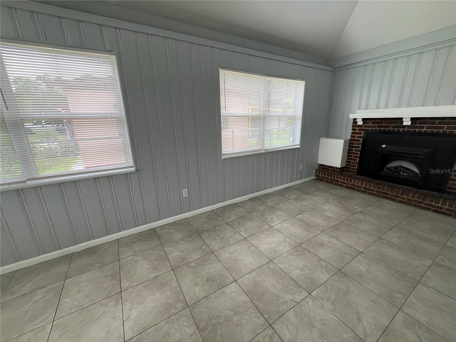 4203 LAKE LAWNE AVE, ORLANDO, FL, 32808