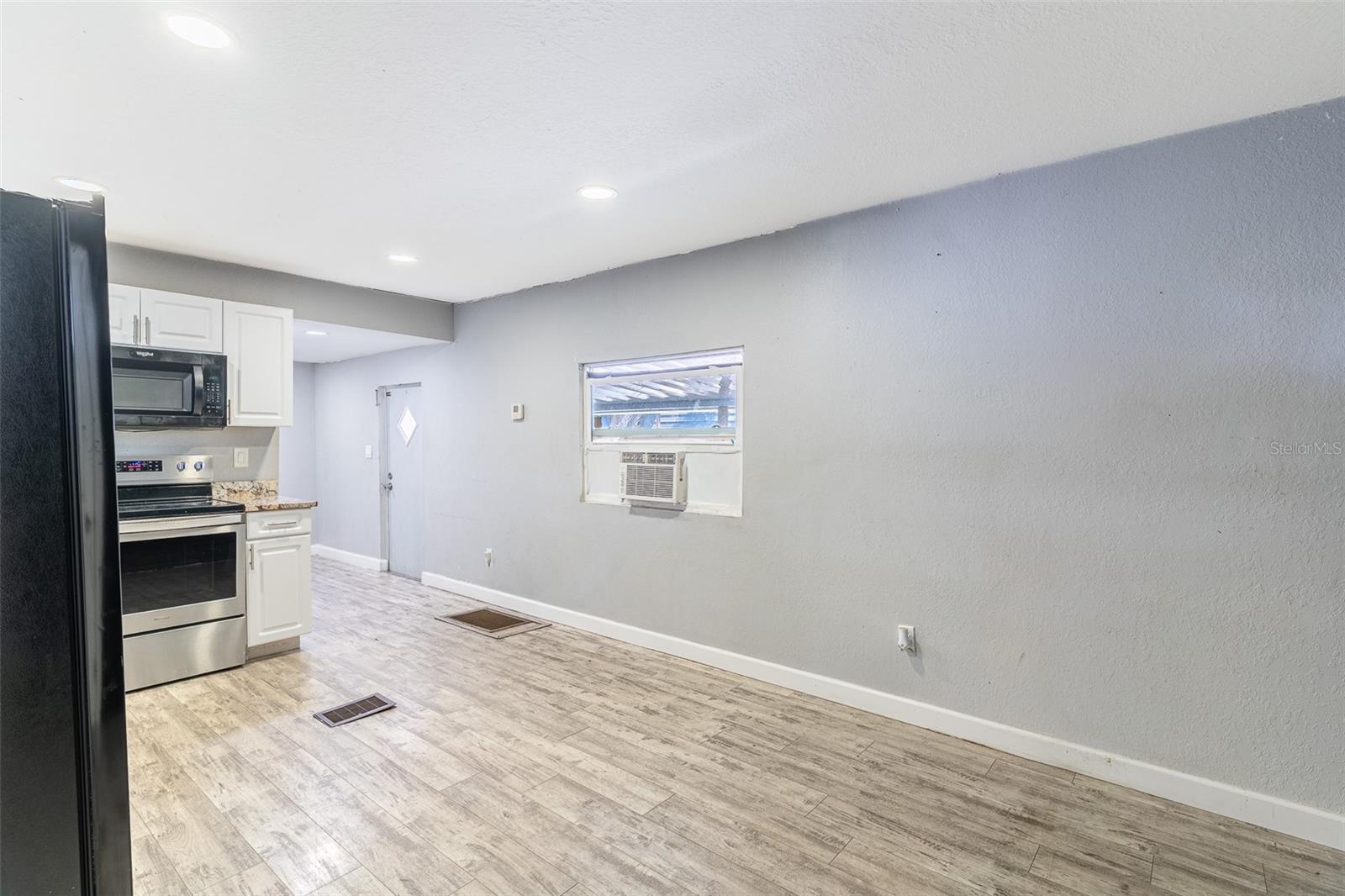 5807 BARRY LN, TAMPA, FL, 33634