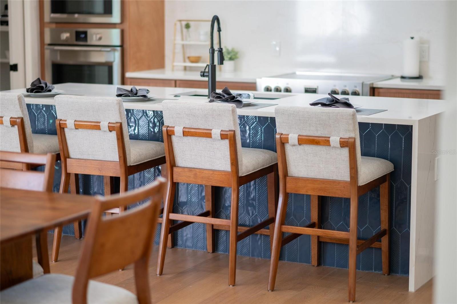 2420 FLOYD ST, SARASOTA, FL, 34239