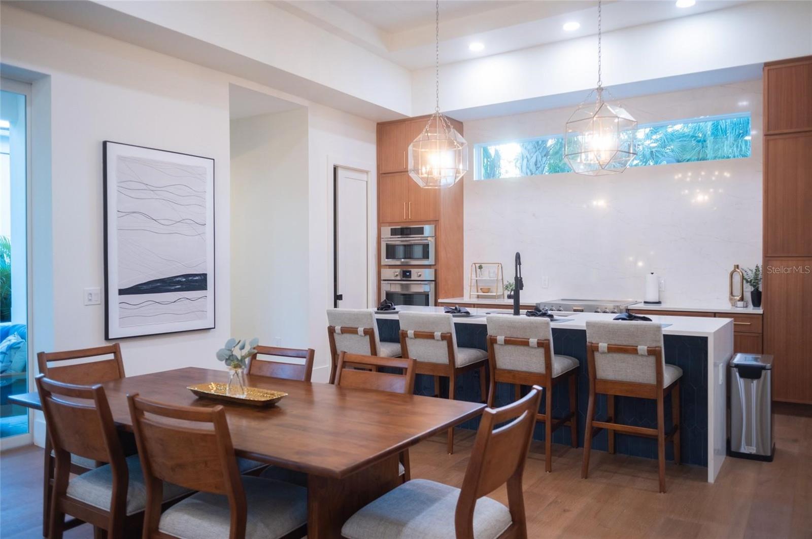 2420 FLOYD ST, SARASOTA, FL, 34239