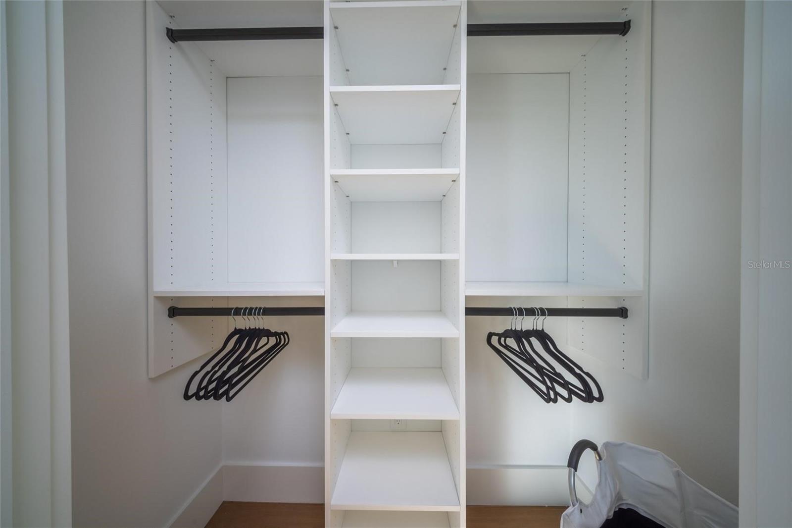 2420 FLOYD ST, SARASOTA, FL, 34239