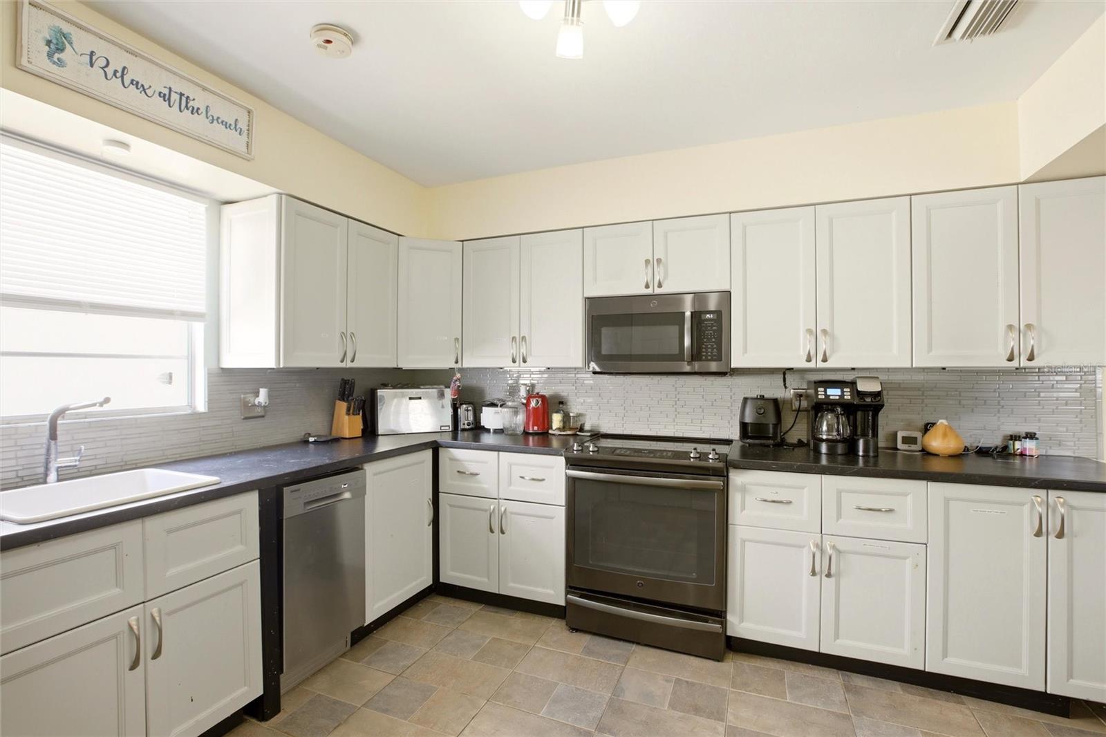 5936 ALBERT PL, SARASOTA, FL, 34231