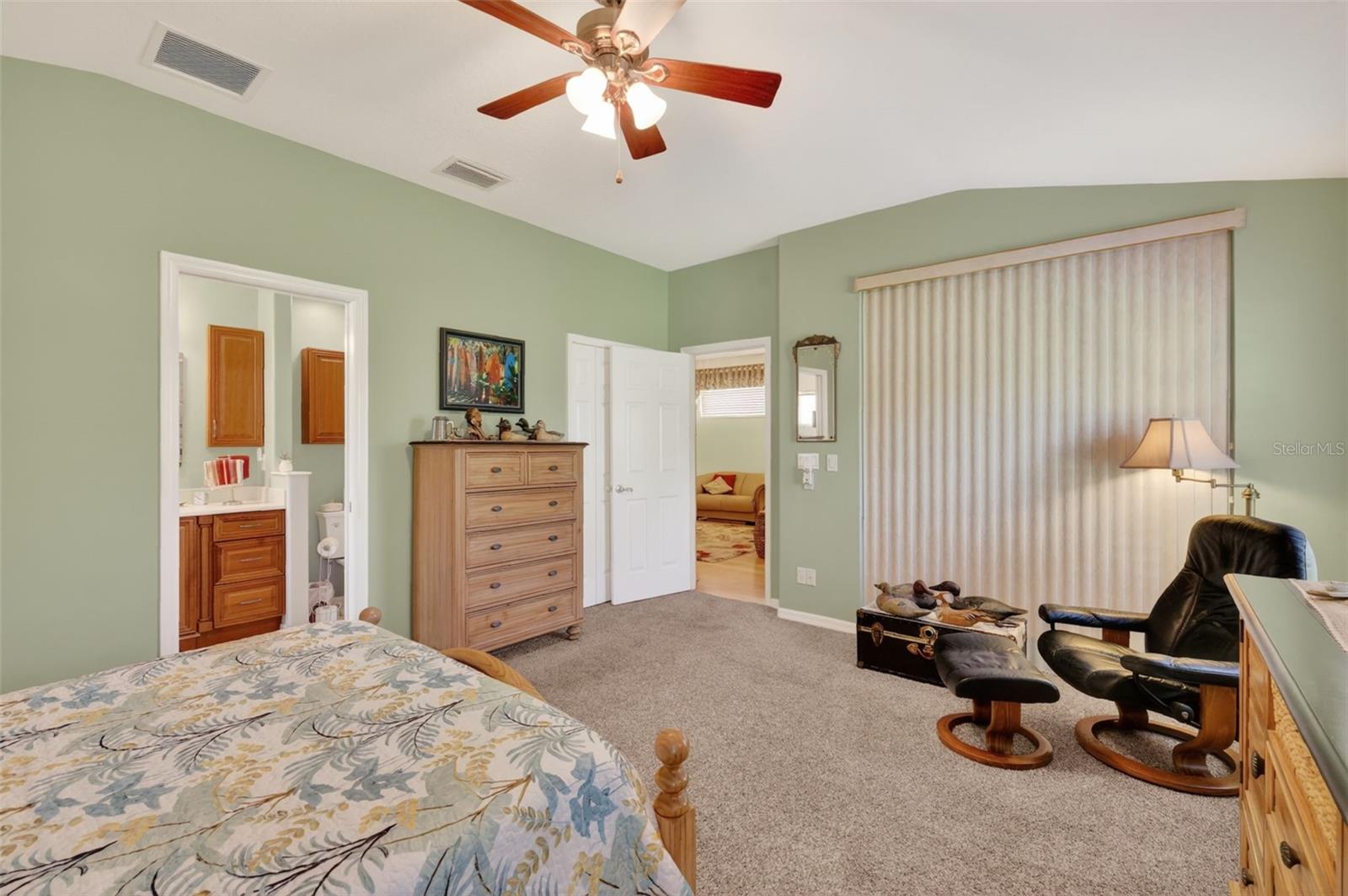 5401 AURORA DR, LEESBURG, FL, 34748