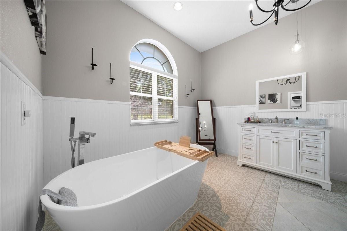 2411 SE 27TH ST, OCALA, FL, 34471