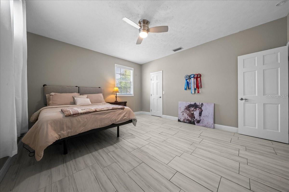 2411 SE 27TH ST, OCALA, FL, 34471