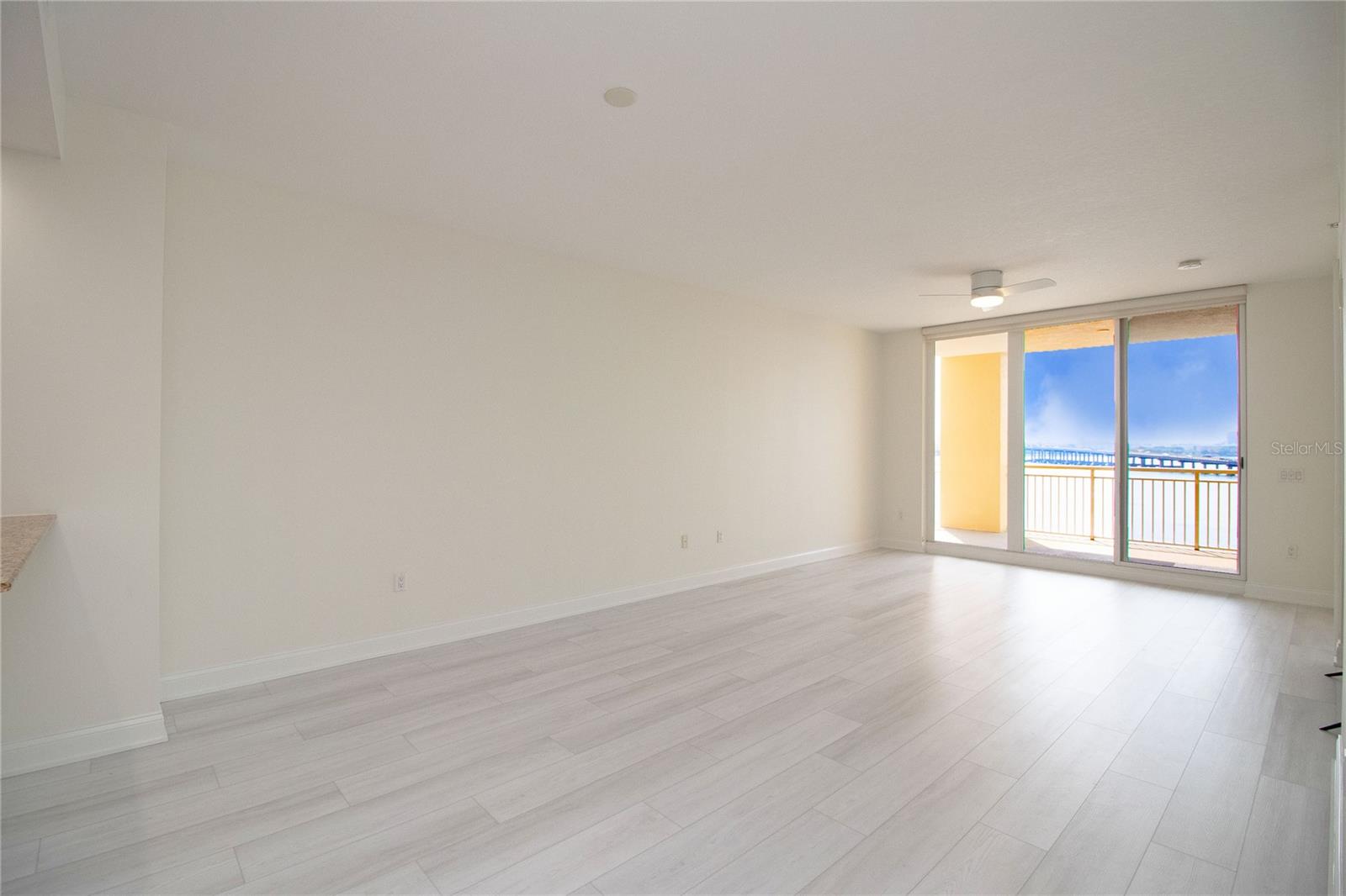 615 RIVIERA DUNES WAY #402, PALMETTO, FL, 34221