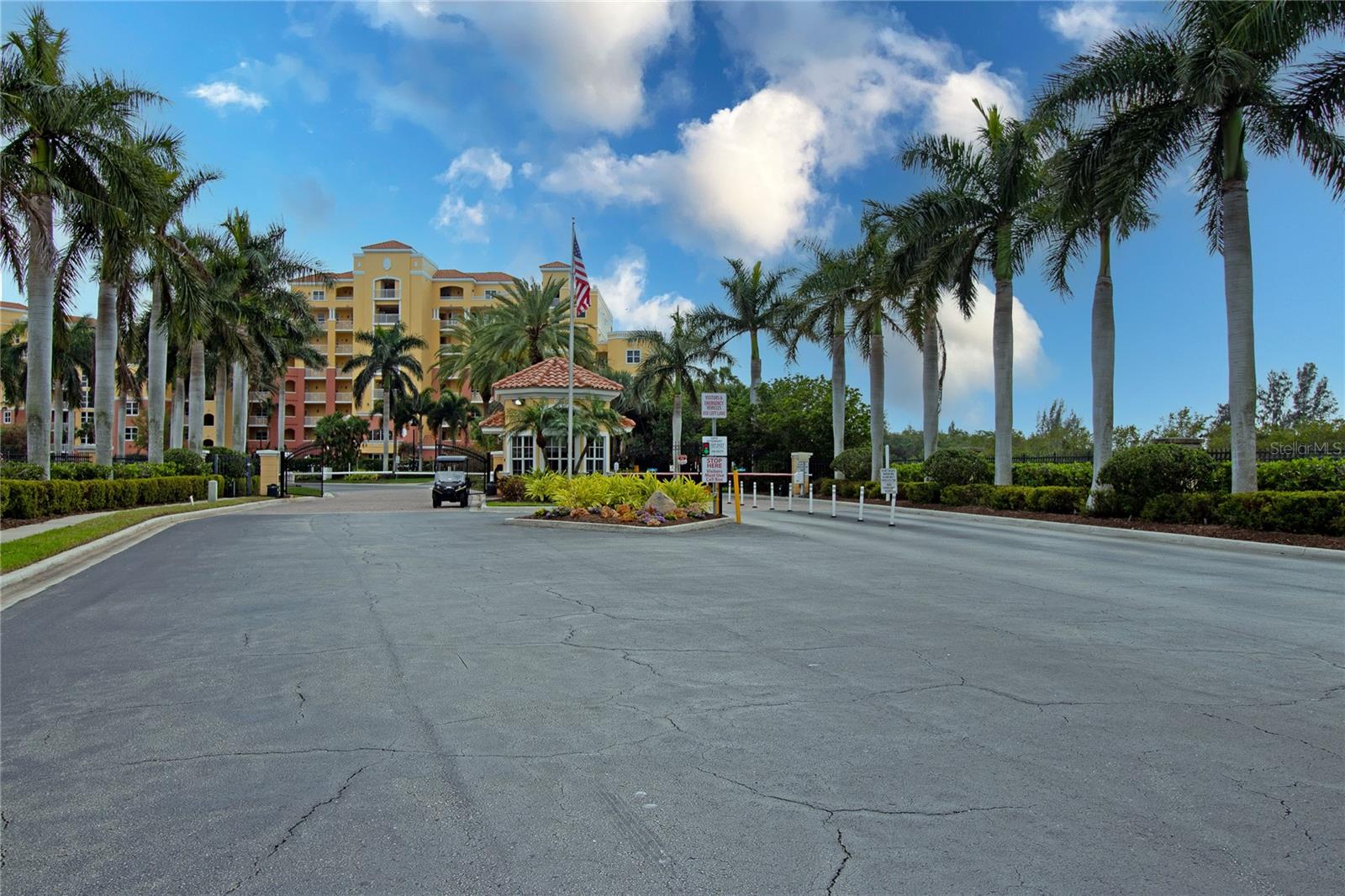 615 RIVIERA DUNES WAY #402, PALMETTO, FL, 34221