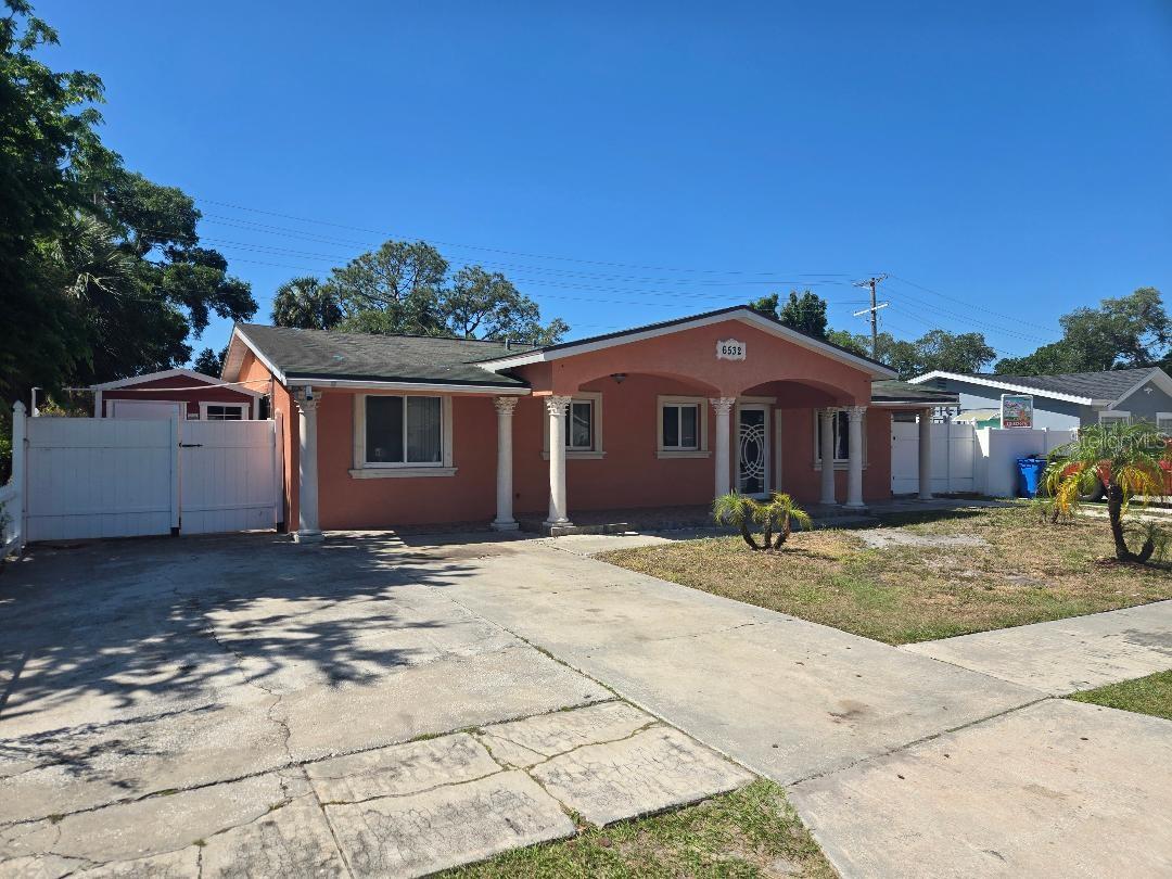 6532 LA MESA CIR, TAMPA, FL, 33634