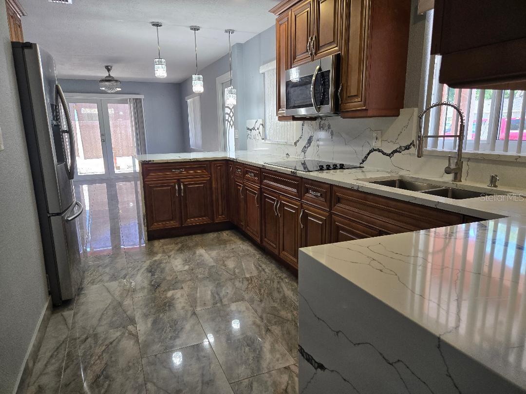 6532 LA MESA CIR, TAMPA, FL, 33634