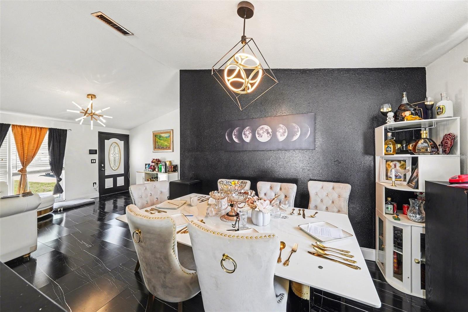 10119 CHIMNEY HILL CT, TAMPA, FL, 33615