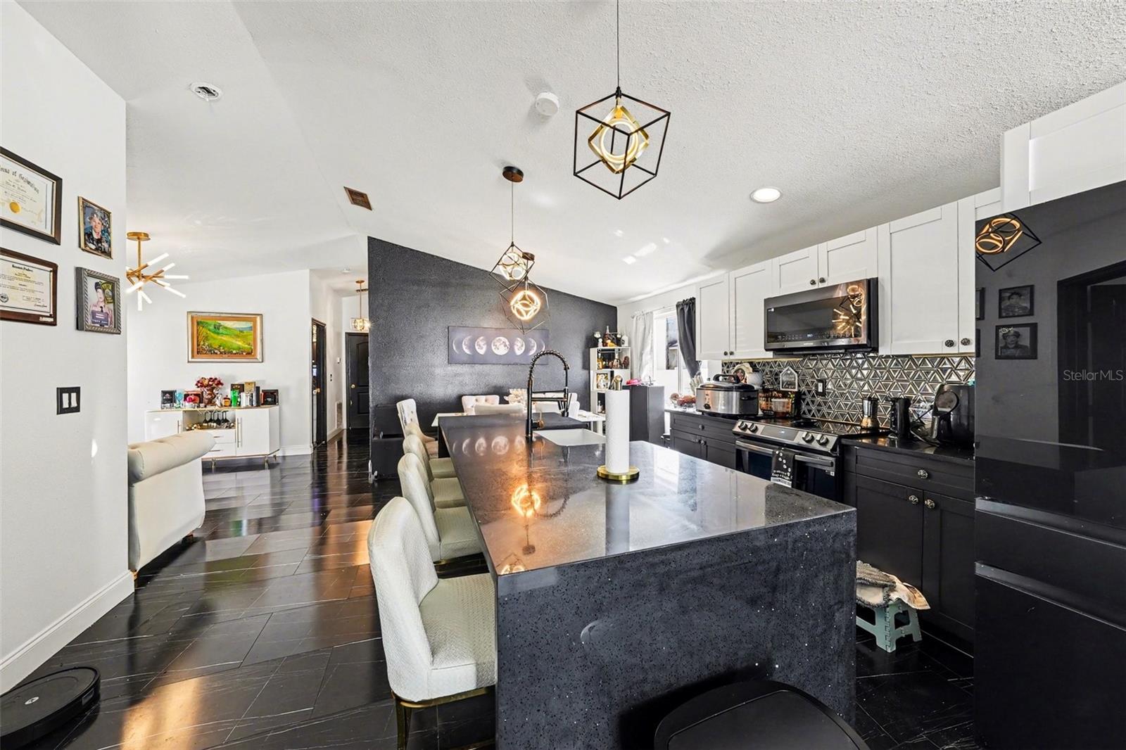 10119 CHIMNEY HILL CT, TAMPA, FL, 33615