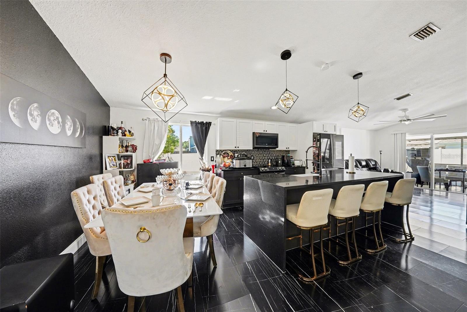 10119 CHIMNEY HILL CT, TAMPA, FL, 33615