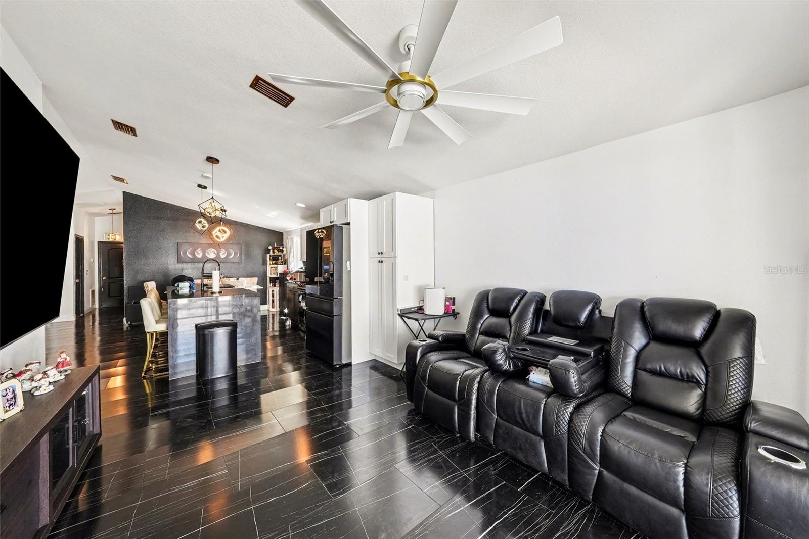 10119 CHIMNEY HILL CT, TAMPA, FL, 33615