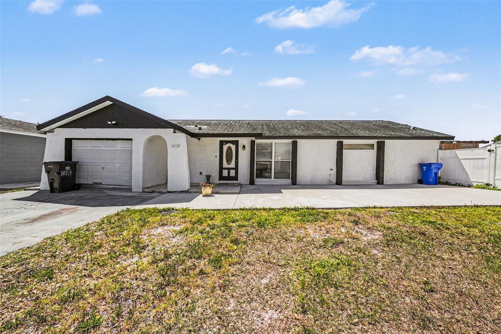 10119 CHIMNEY HILL CT, TAMPA, FL, 33615