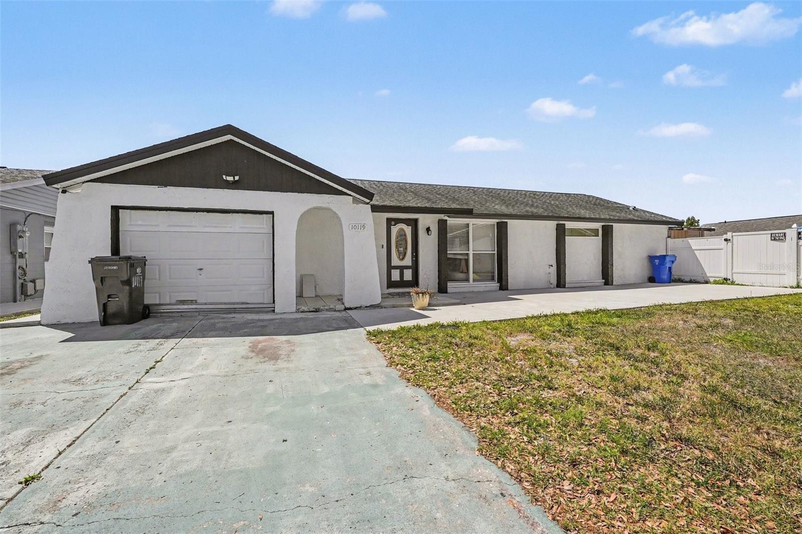 10119 CHIMNEY HILL CT, TAMPA, FL, 33615