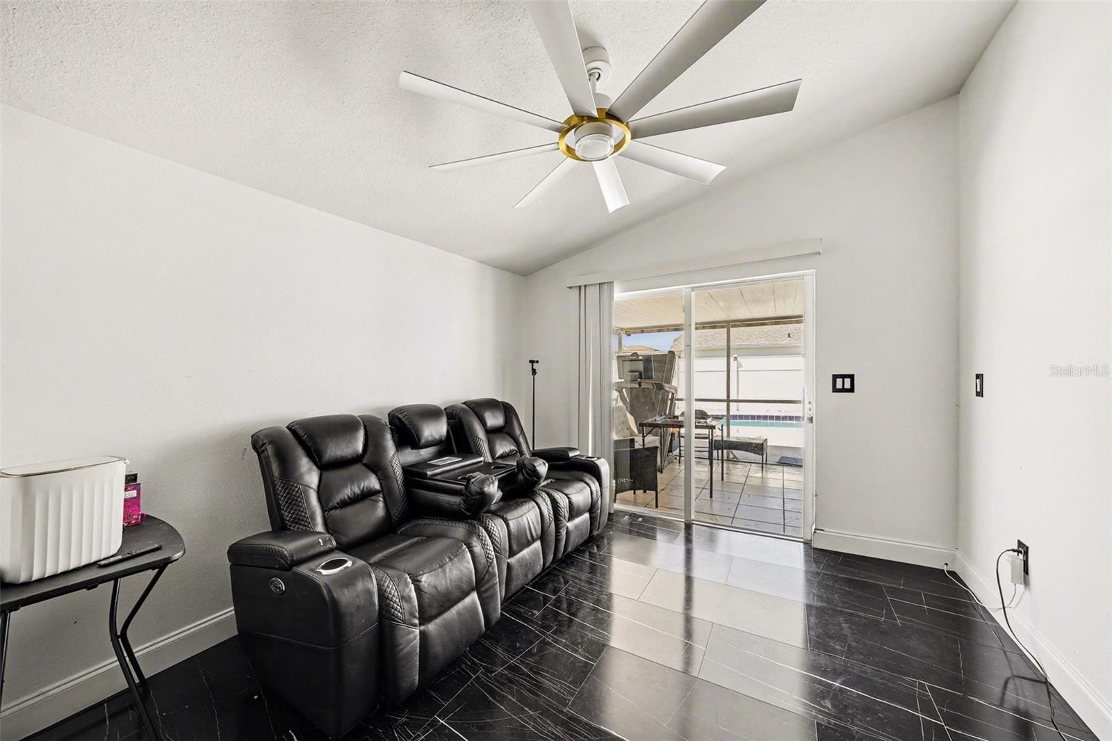 10119 CHIMNEY HILL CT, TAMPA, FL, 33615