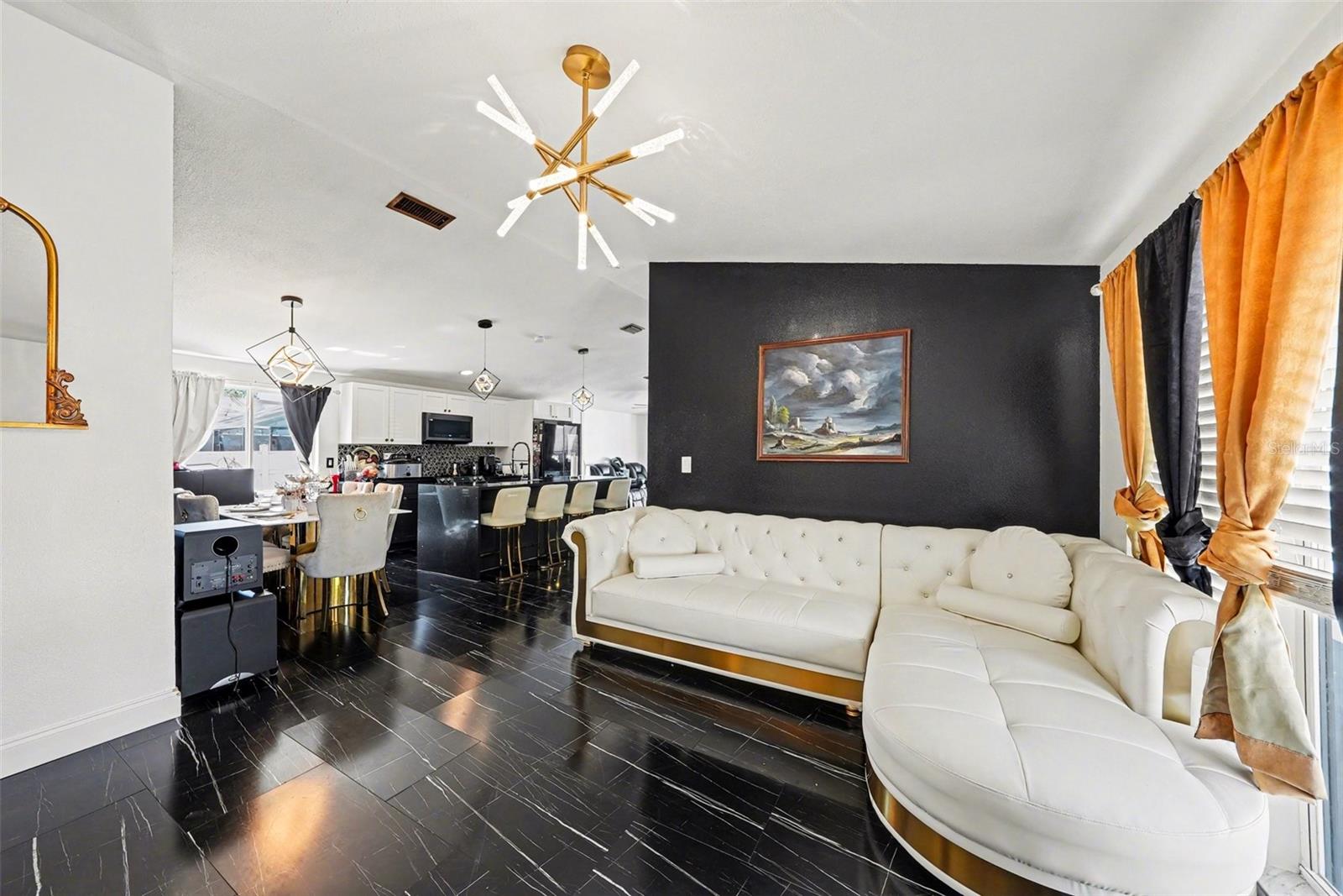 10119 CHIMNEY HILL CT, TAMPA, FL, 33615