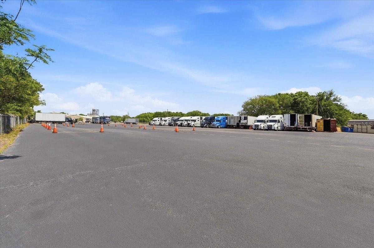 100 S AIRPORT RD, LAKE WALES, FL, 33859