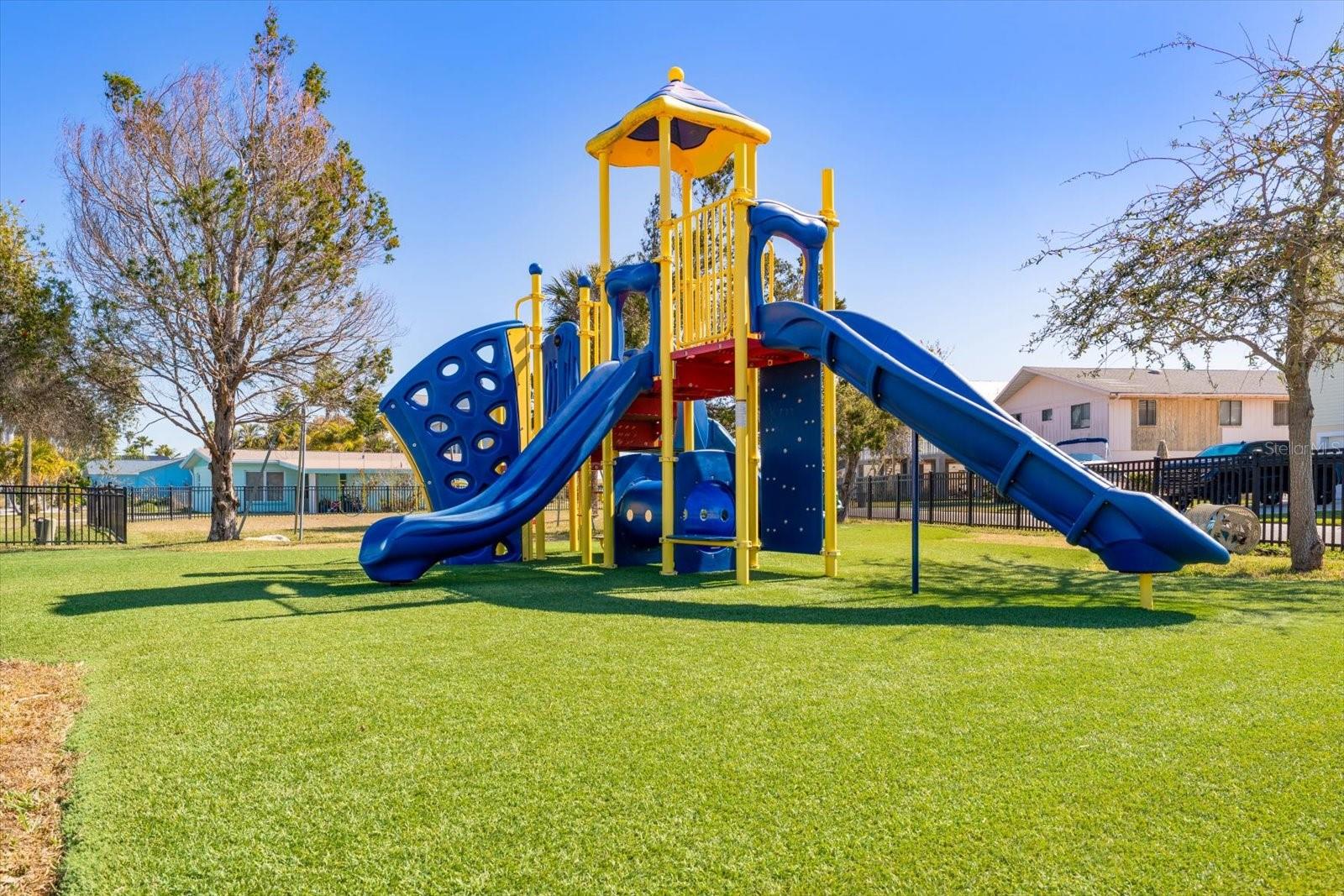 218 176TH AVE E, REDINGTON SHORES, FL, 33708