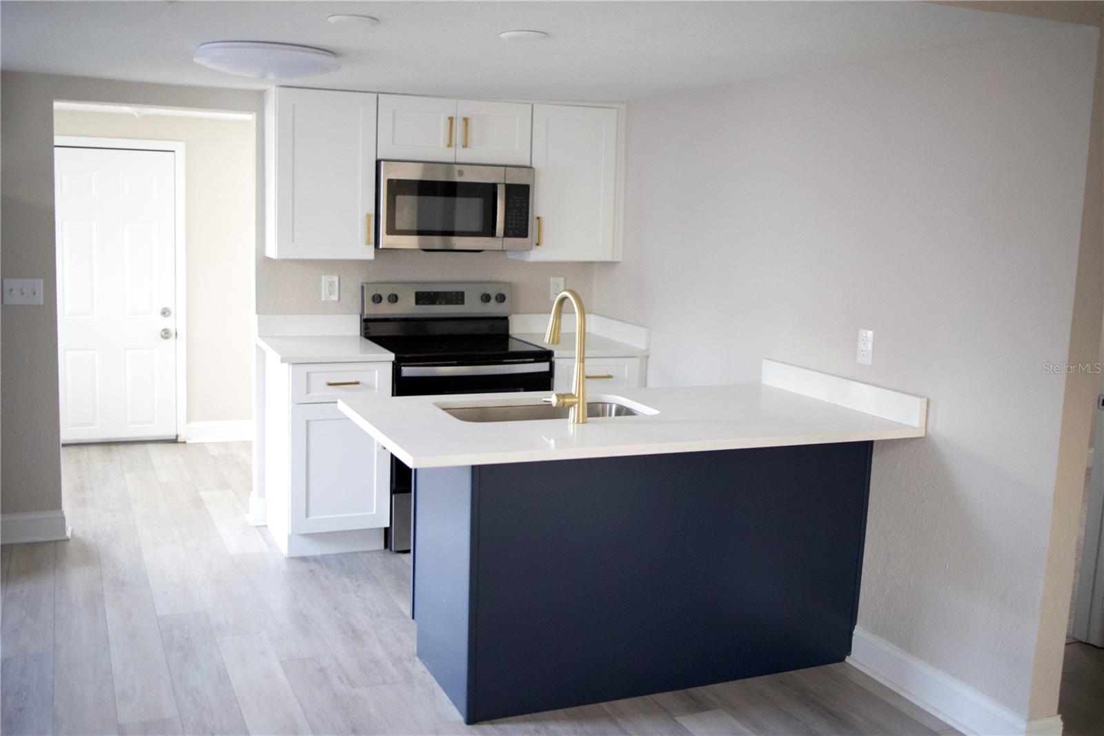 1109 BLANCHE B LITTLEJOHN TRL, CLEARWATER, FL, 33755