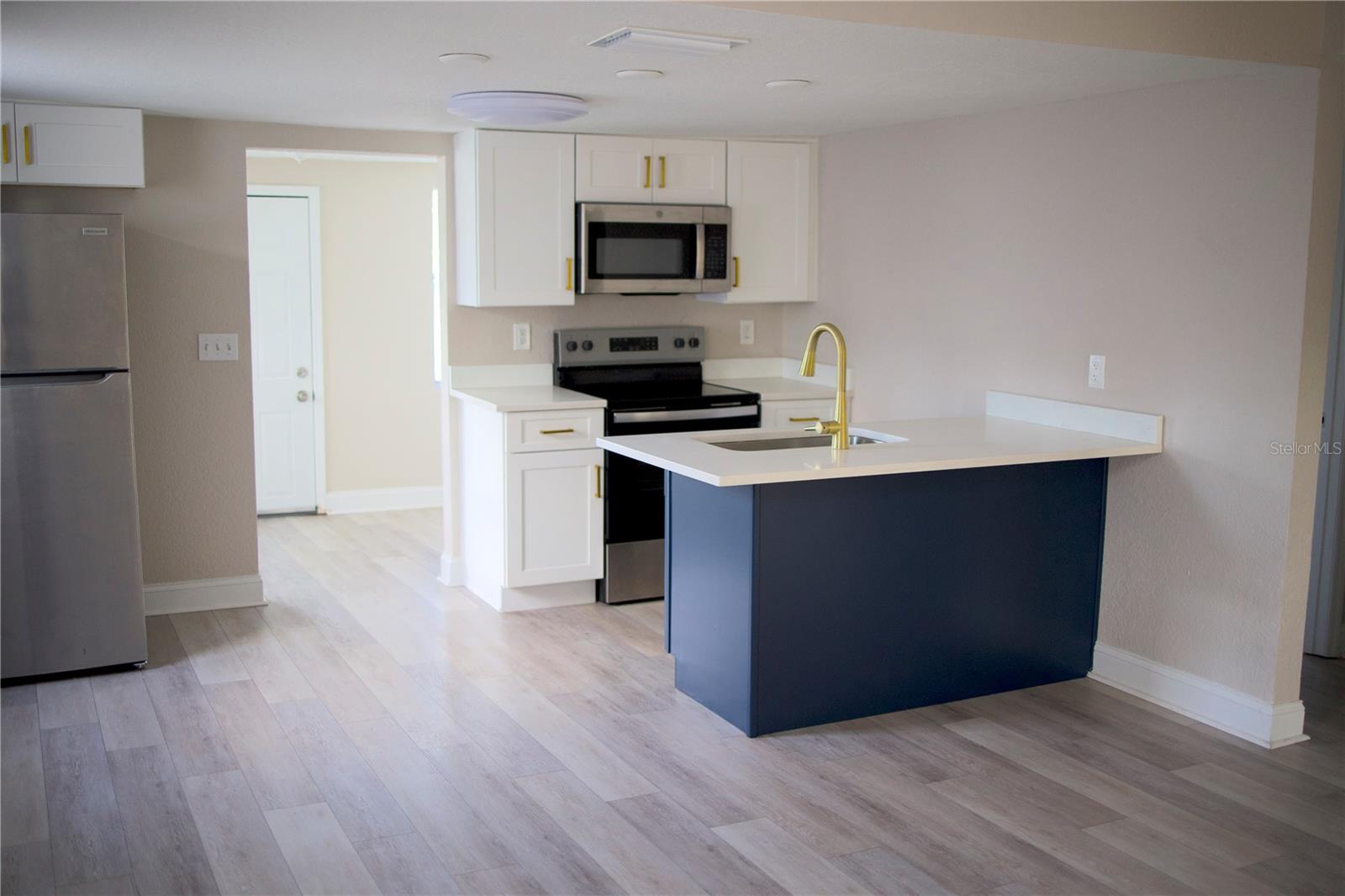 1109 BLANCHE B LITTLEJOHN TRL, CLEARWATER, FL, 33755