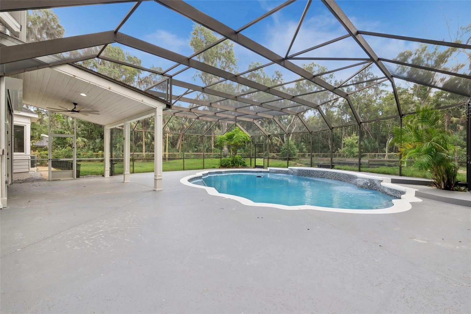 1244 ELYSIUM BLVD, MOUNT DORA, FL, 32757
