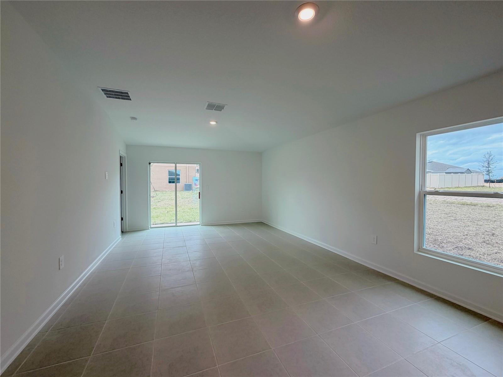 2154 LASSO LOOP, EAGLE LAKE, FL, 33839