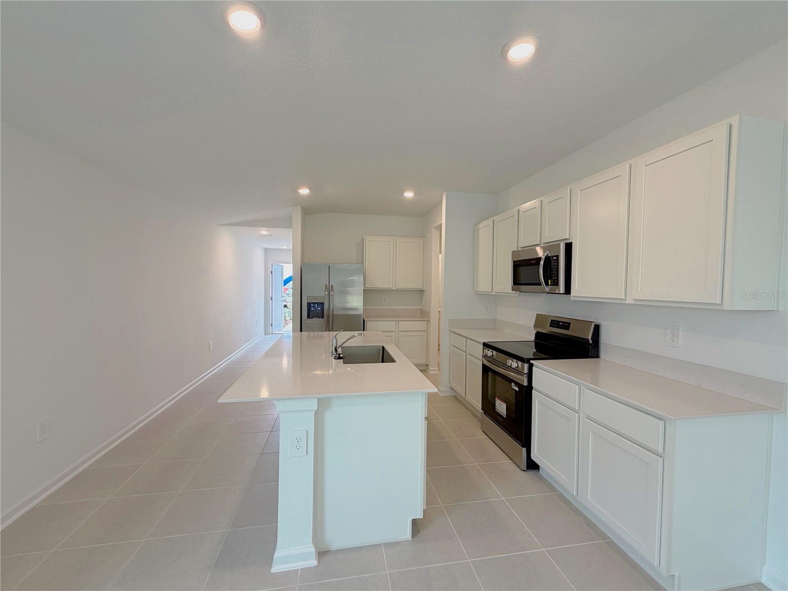 2154 LASSO LOOP, EAGLE LAKE, FL, 33839