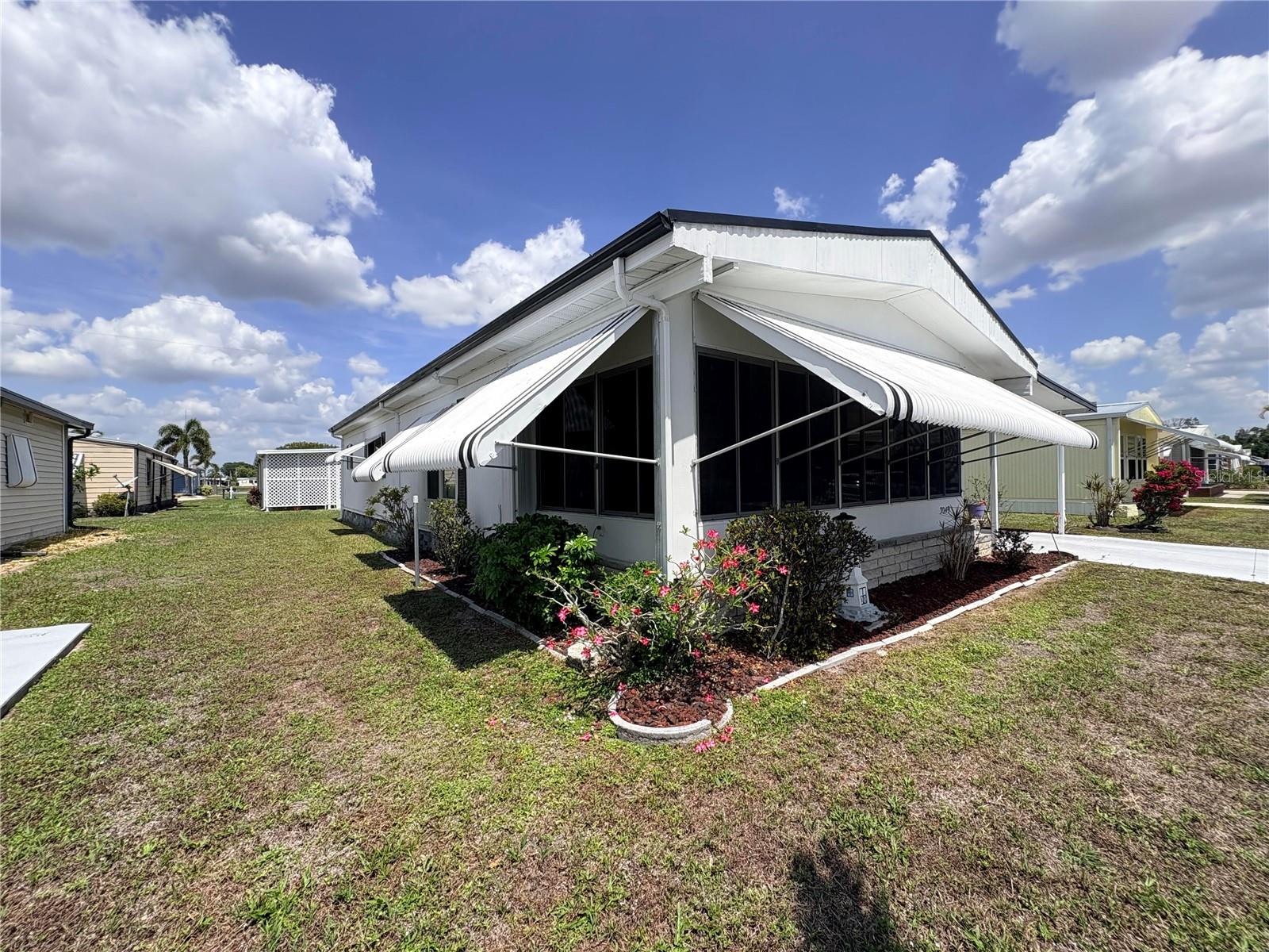 3049 LONGVIEW LN, NORTH FORT MYERS, FL, 33917