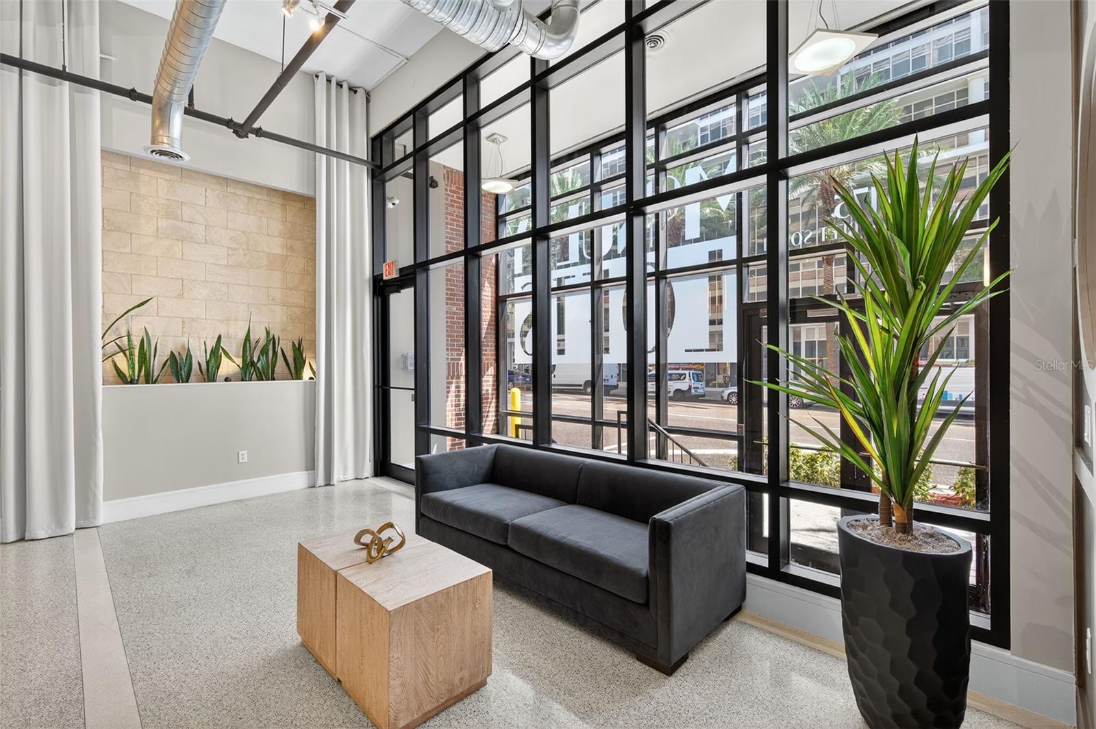 175 2ND ST S #802, ST PETERSBURG, FL, 33701