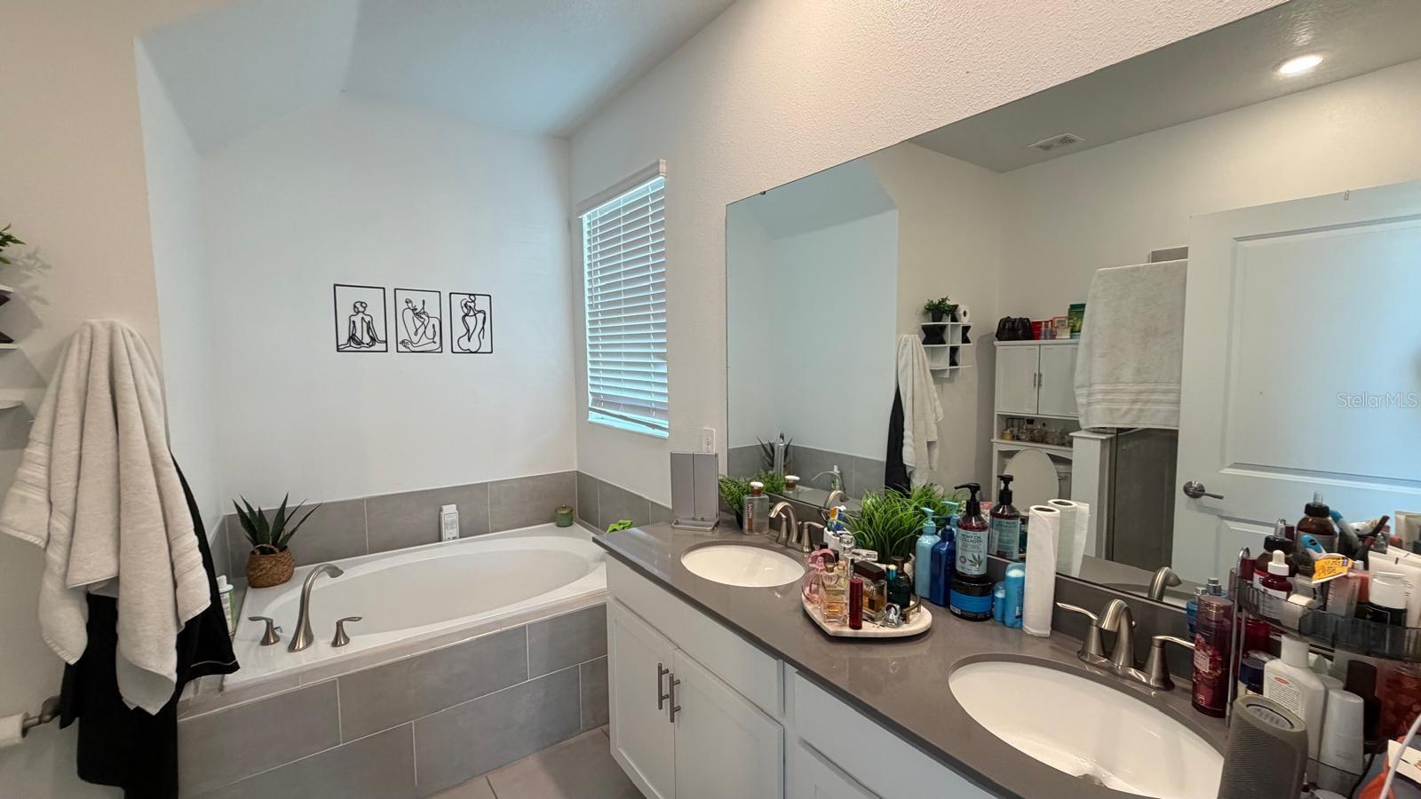 11200 LISTENING DR, ORLANDO, FL, 32832