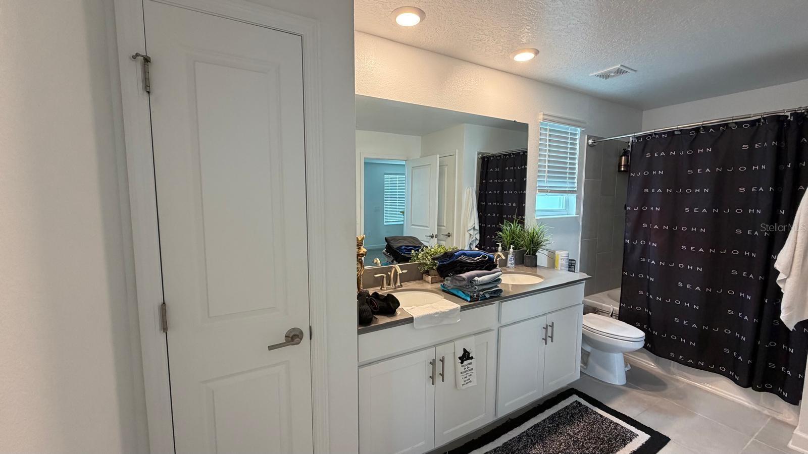 11200 LISTENING DR, ORLANDO, FL, 32832