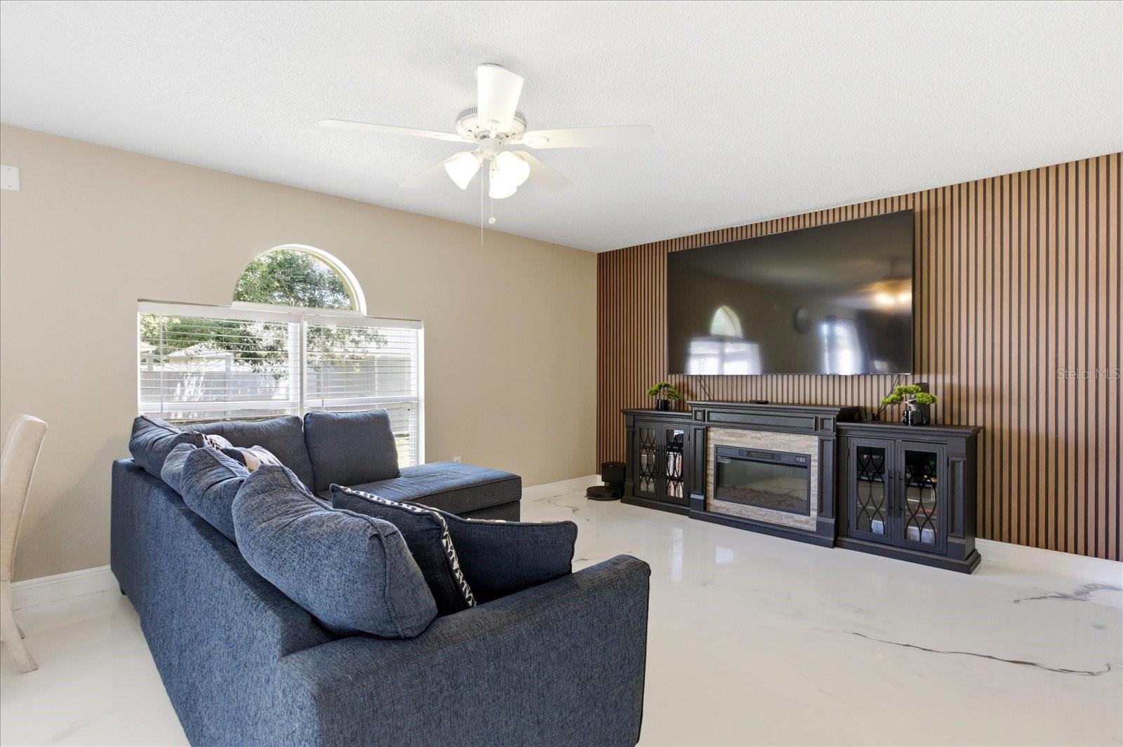 2126 BLACKSTONE LANDING DR, KISSIMMEE, FL, 34758