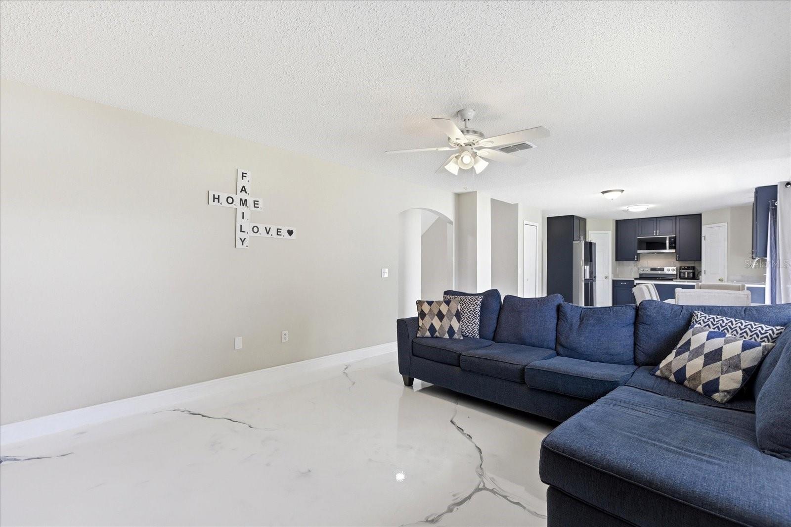 2126 BLACKSTONE LANDING DR, KISSIMMEE, FL, 34758