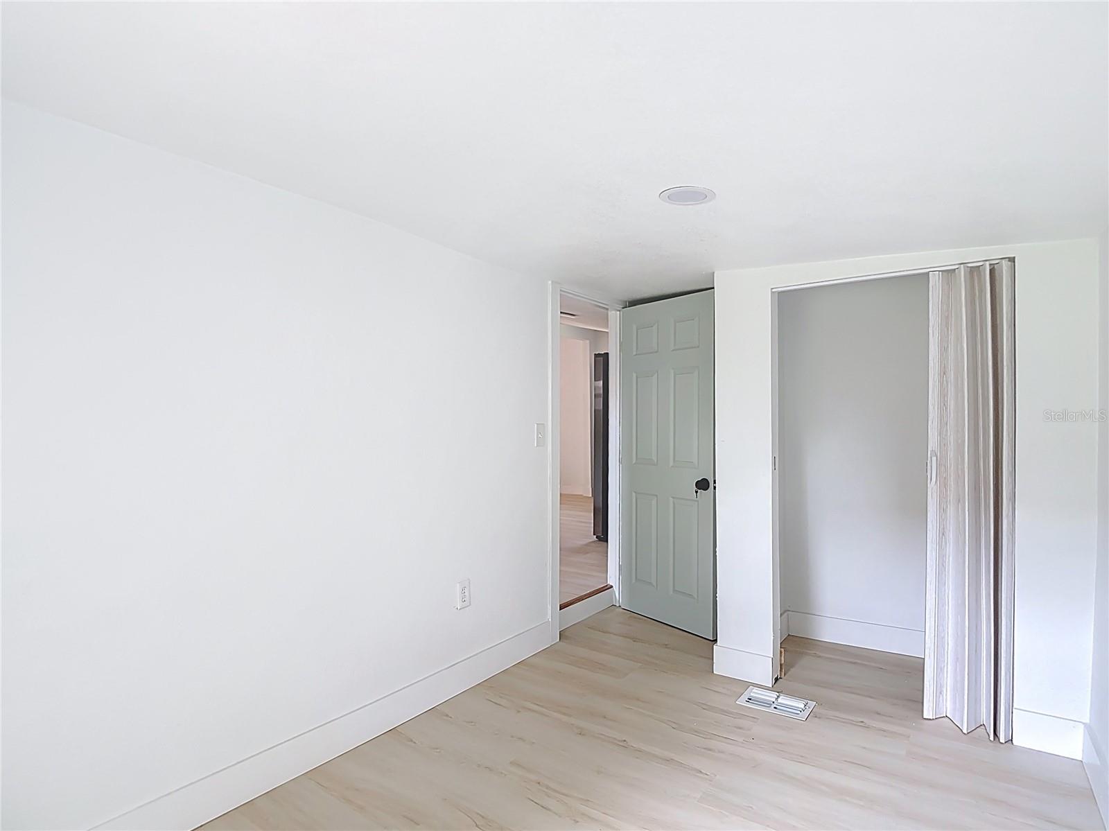 9219 N 13TH ST, TAMPA, FL, 33612