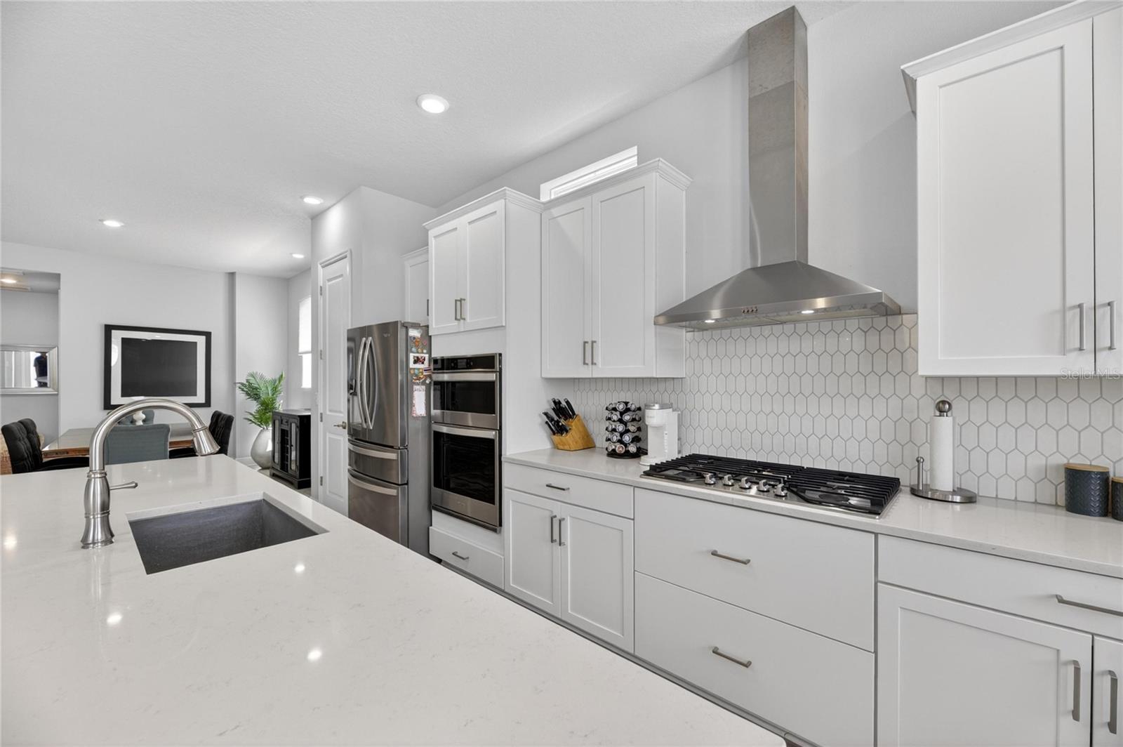 5515 MADRIGAL WAY, APOLLO BEACH, FL, 33572