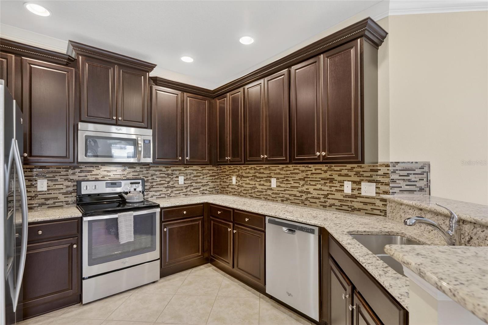 5474 SUNSET FALLS DR, APOLLO BEACH, FL, 33572