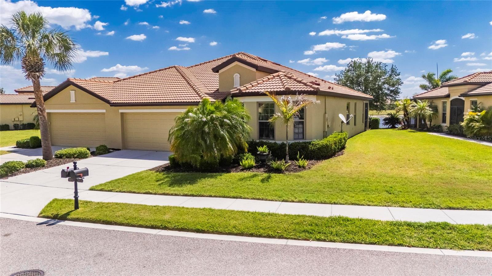5474 SUNSET FALLS DR, APOLLO BEACH, FL, 33572