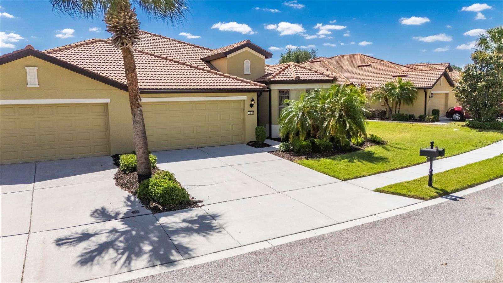5474 SUNSET FALLS DR, APOLLO BEACH, FL, 33572