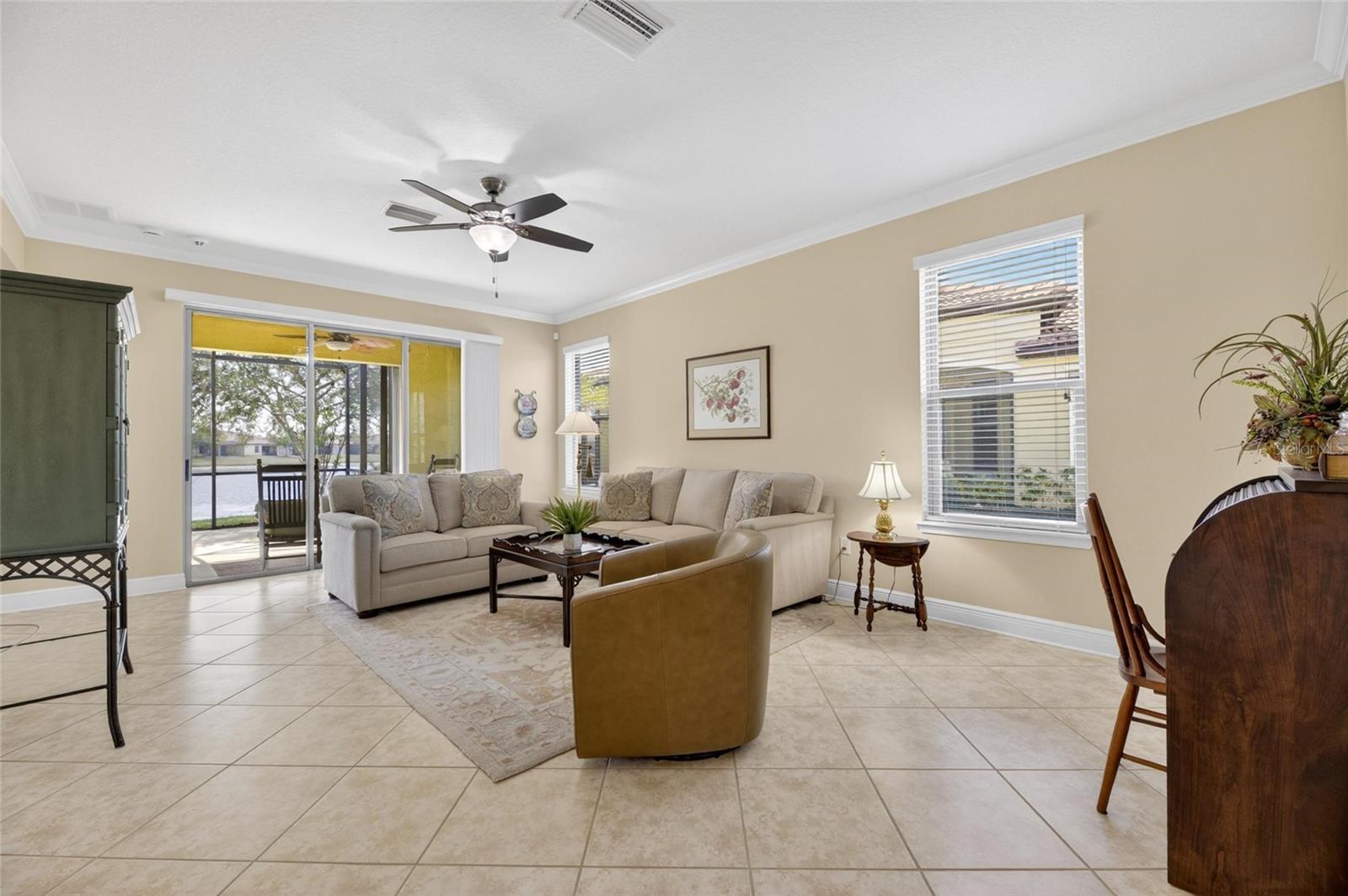 5474 SUNSET FALLS DR, APOLLO BEACH, FL, 33572