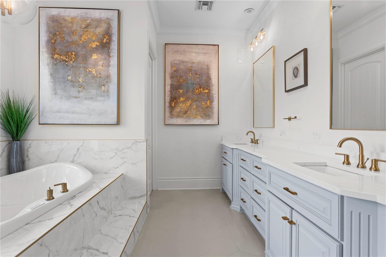 11410 TROTTING DOWN DR, ODESSA, FL, 33556