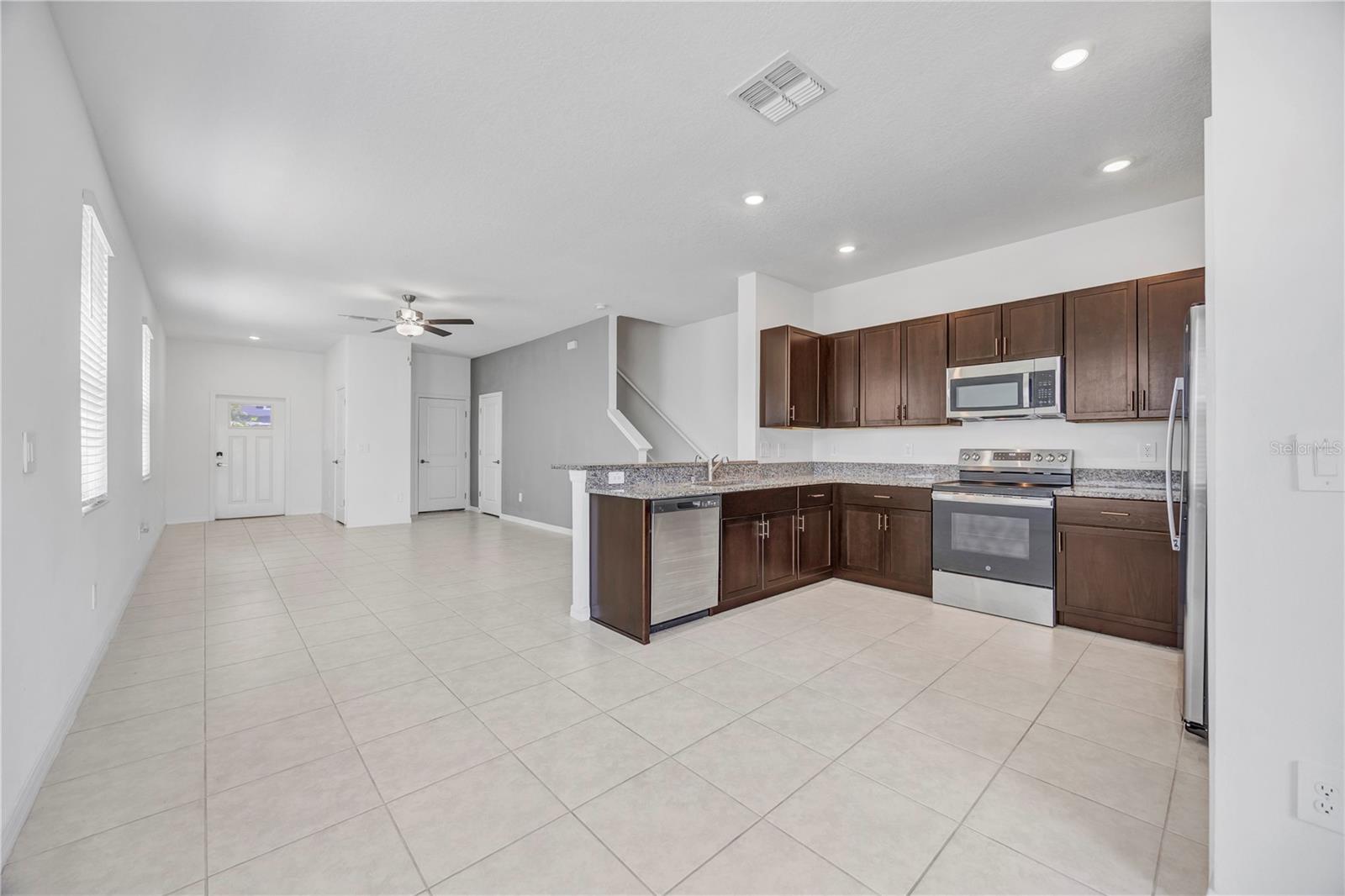 2524 SUNRAY VENUS WAY, RUSKIN, FL, 33570