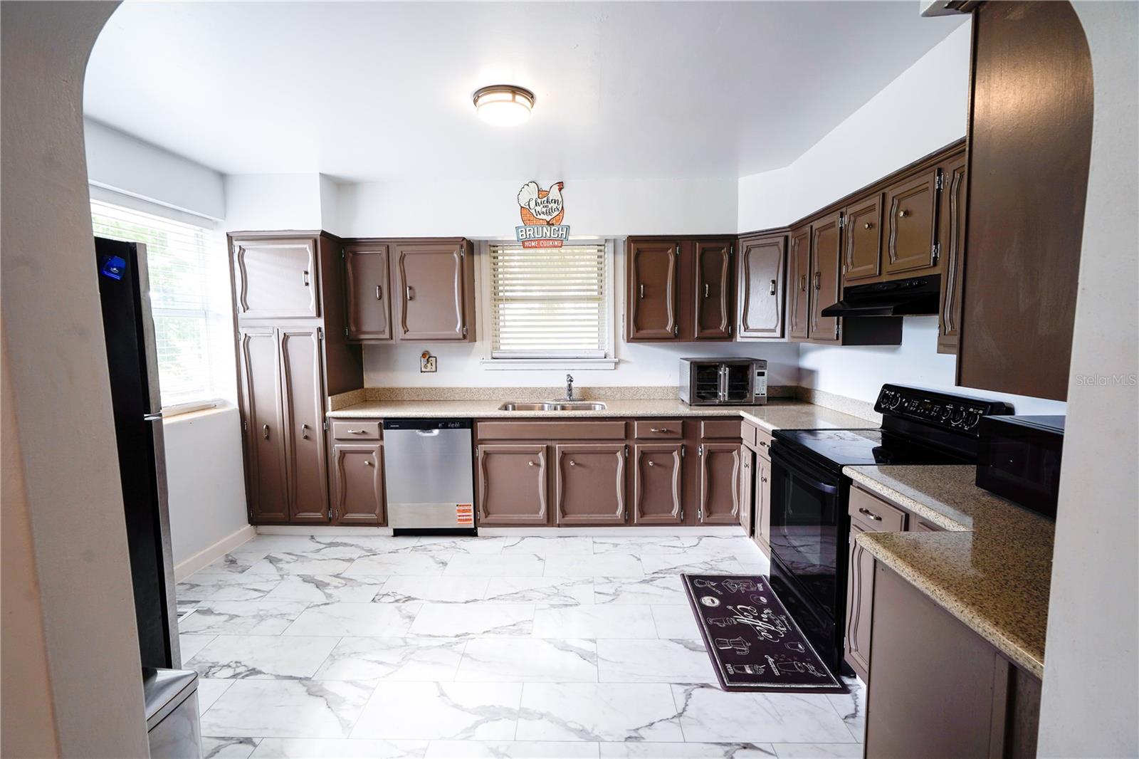 1208 N HALIFAX AVE, DAYTONA BEACH, FL, 32118